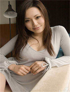 《男人的JI8怼进女人的JI8里-电影《偷妻》未删减版》