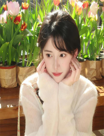 啤酒女郎专业观看手册：把握导演风格与创作特点的实用技巧 让你获得心灵启迪